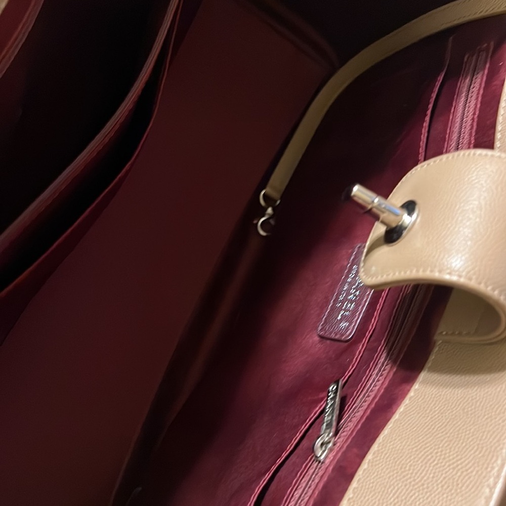 Chanel executive bag - Picture 8 of 12